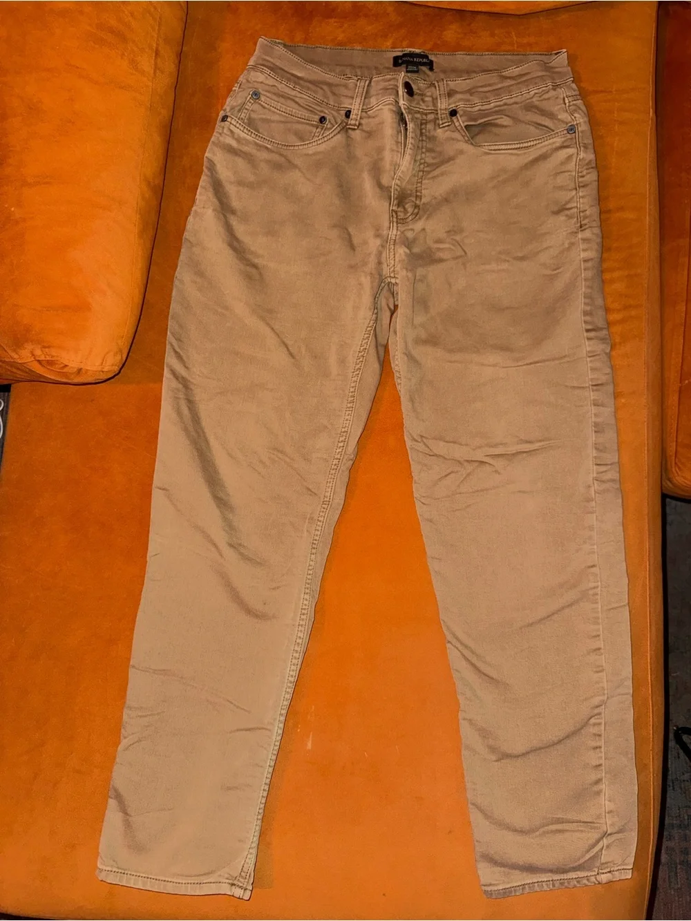 98% Cotton, Banana Republic Light Tan Khaki Chinos, size 32x30